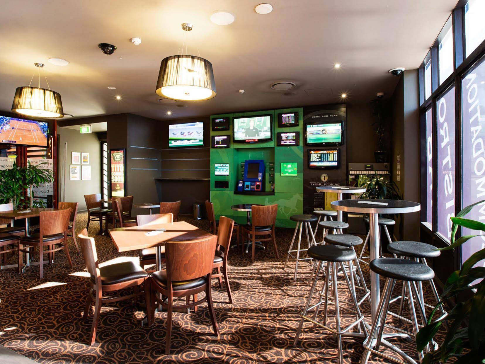 Nightcap at Pymble Hotel