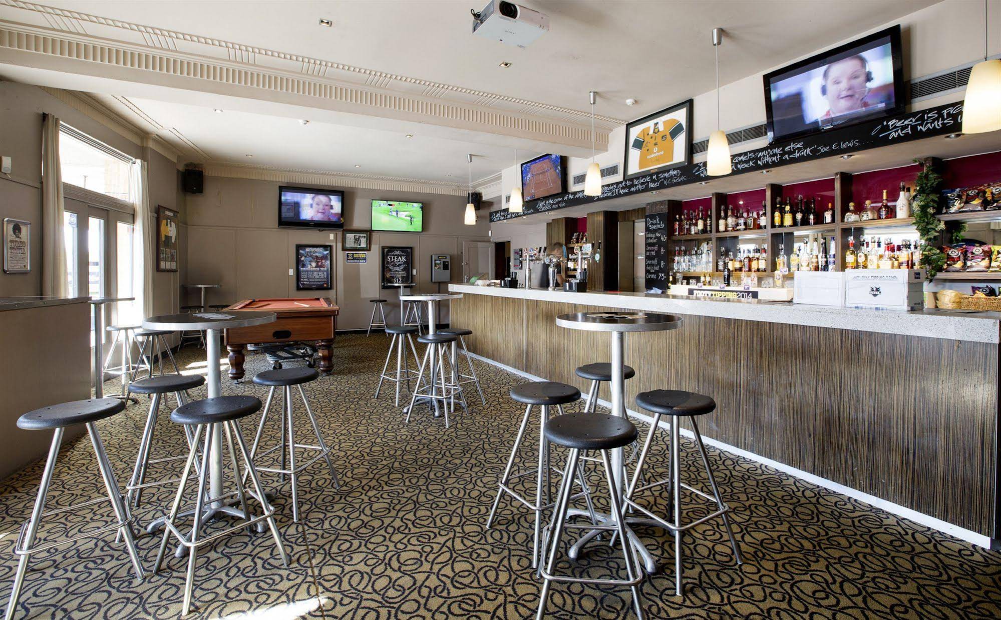 Nightcap at Pymble Hotel