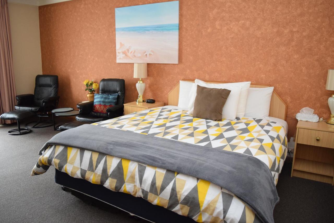 Golden Age Motor Inn