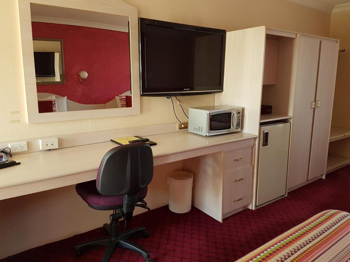 Golden Age Motor Inn