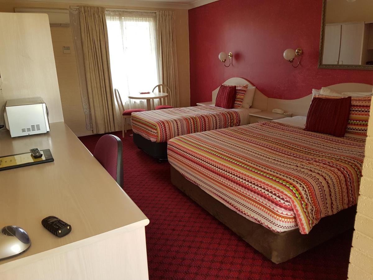 Golden Age Motor Inn