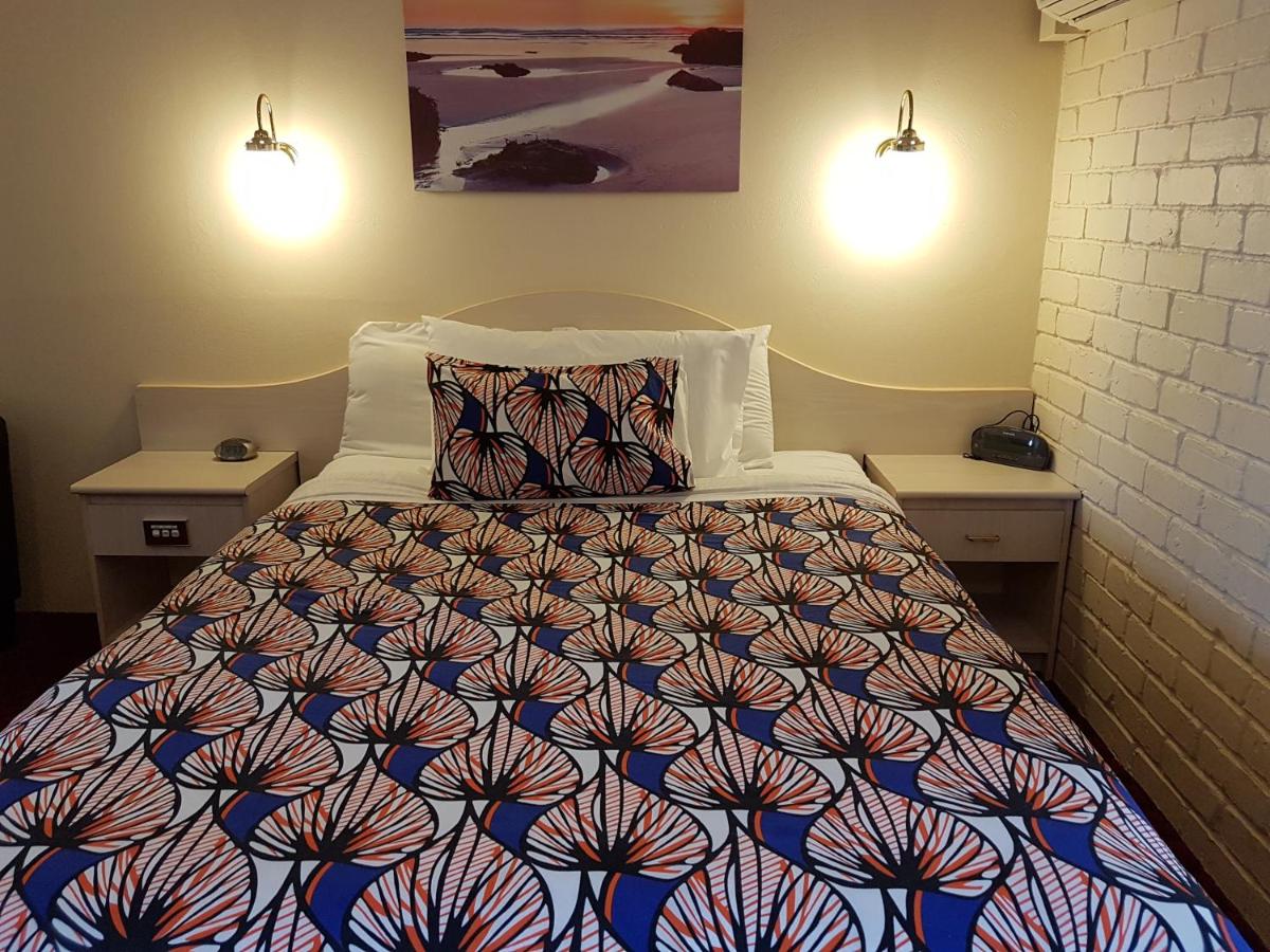 Golden Age Motor Inn