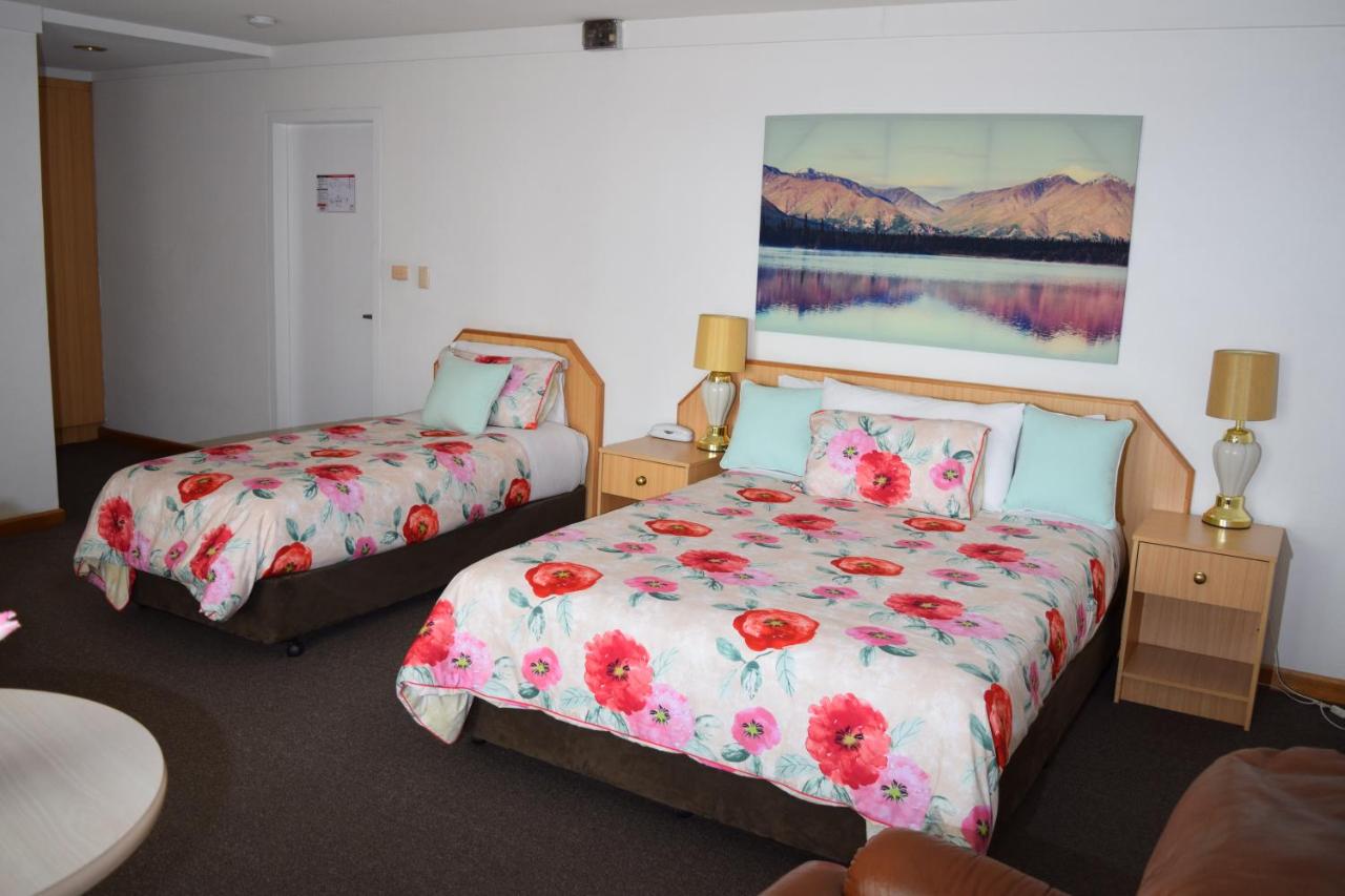 Golden Age Motor Inn