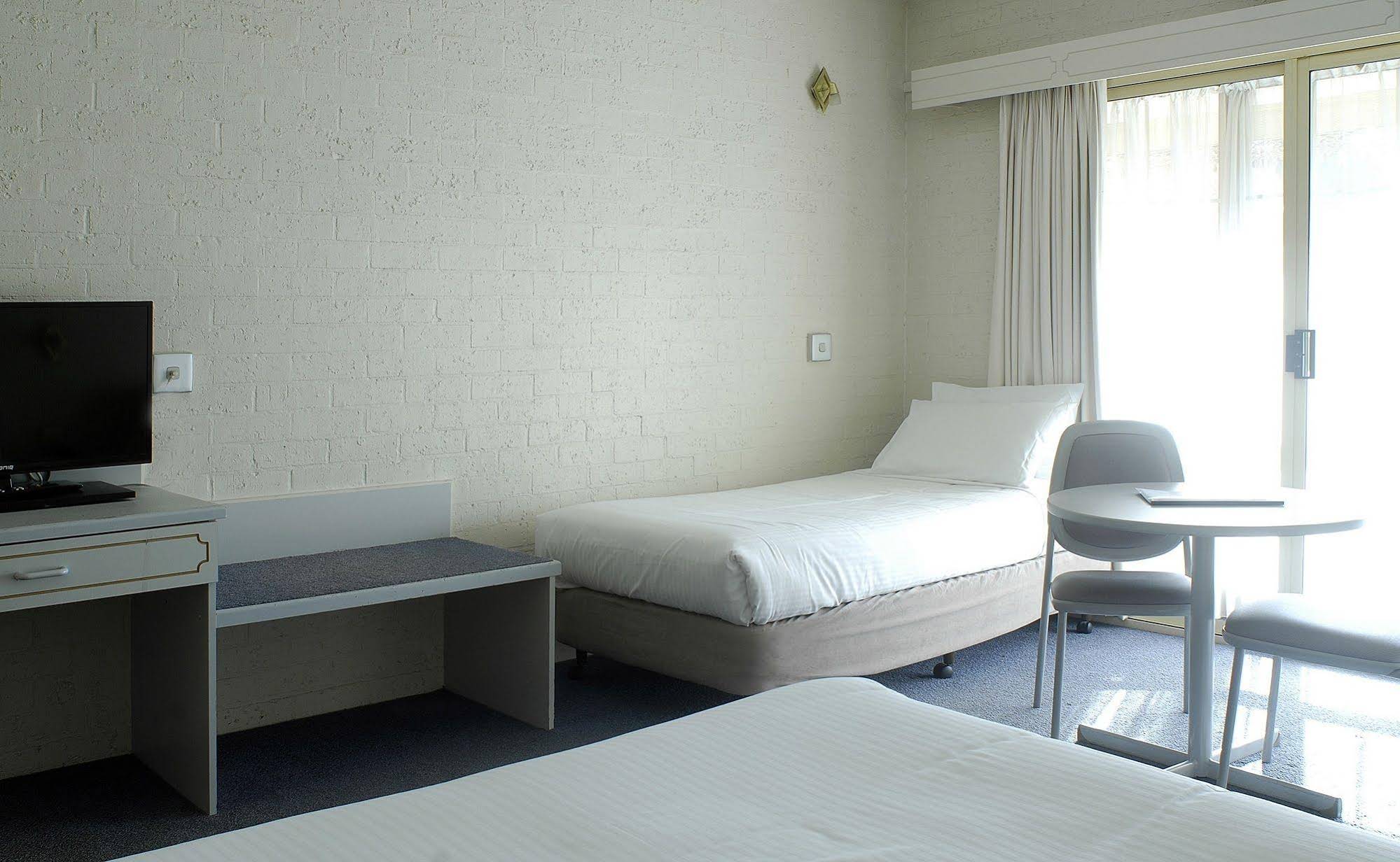 MAS Country Hamilton's Motel