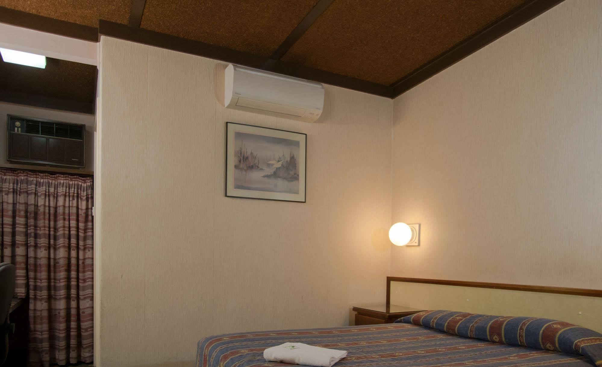 Olympia Motel