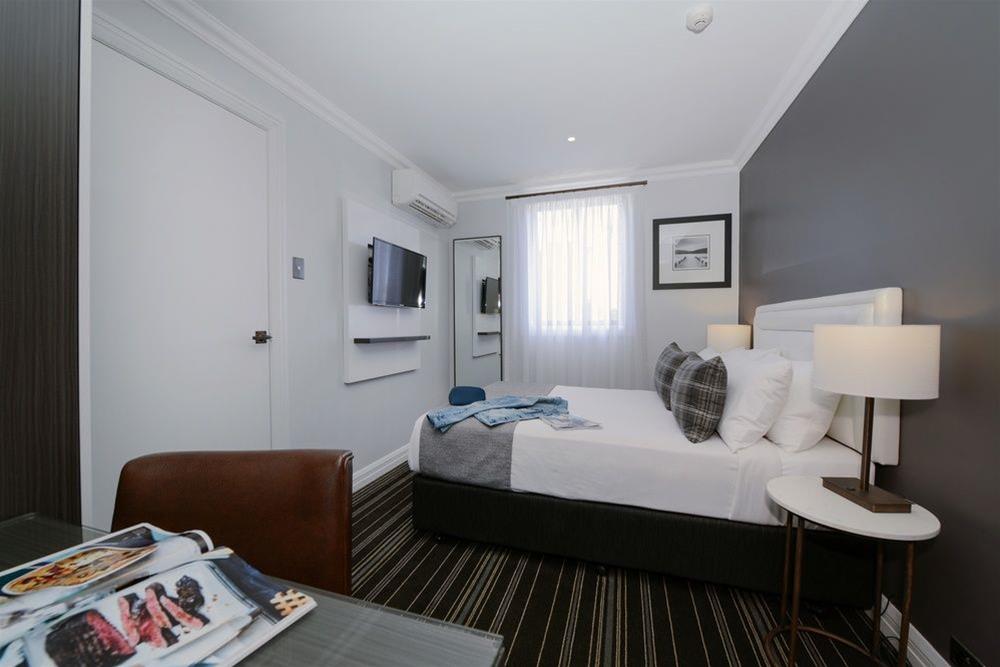 Perouse Lodge