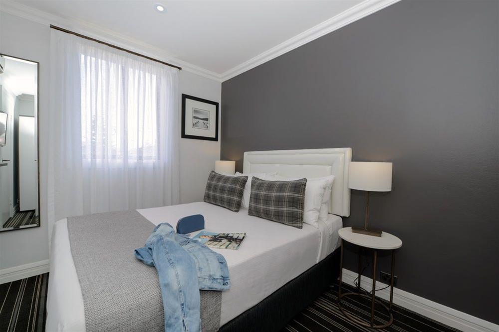 Perouse Lodge