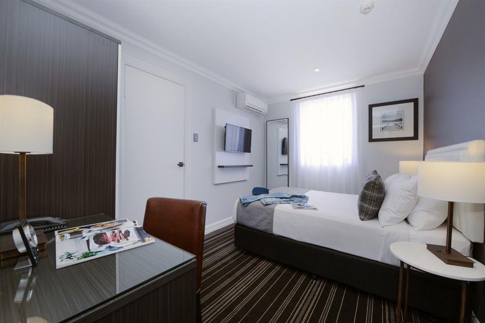 Perouse Lodge