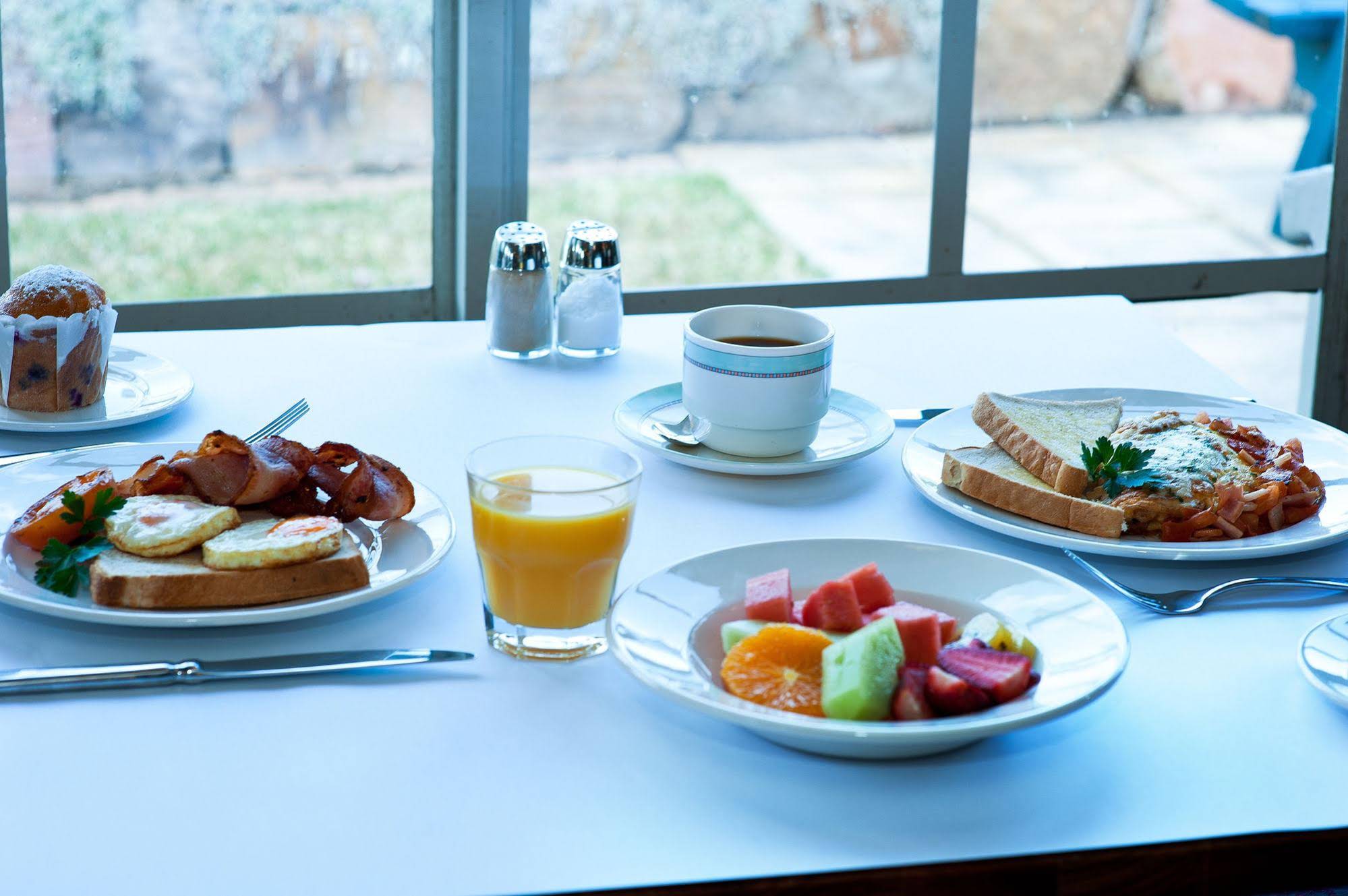 Colonial Terrace Motor Inn