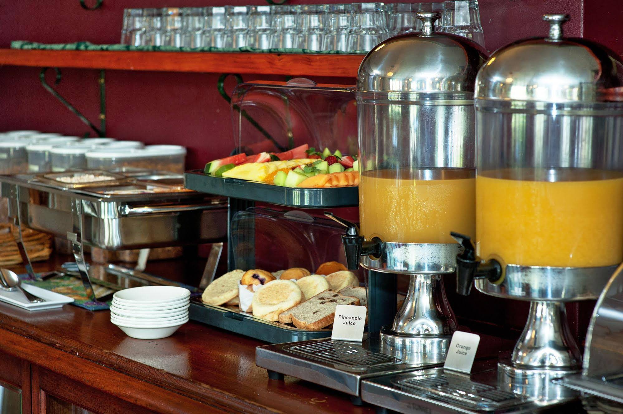 Colonial Terrace Motor Inn