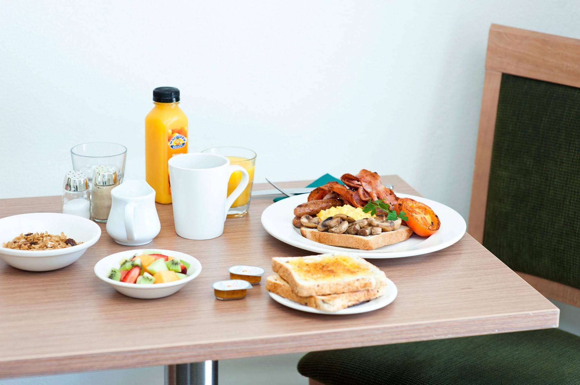 Colonial Terrace Motor Inn