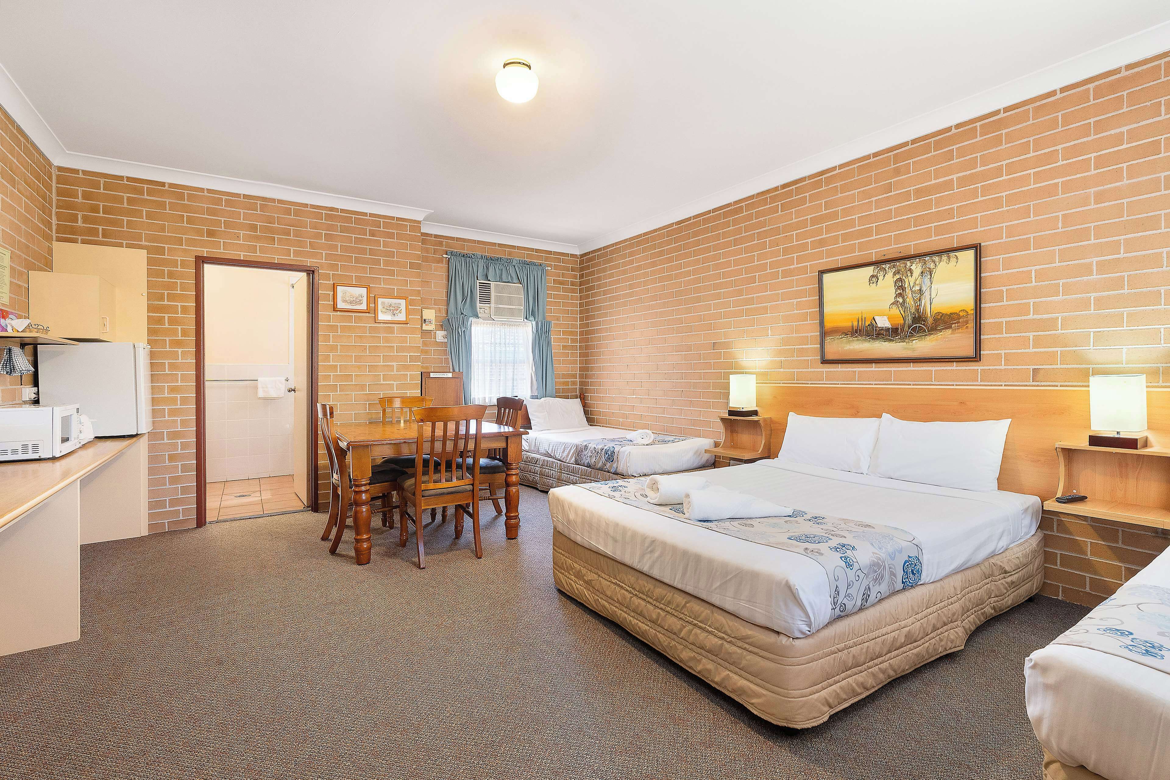 SureStay Hotel by Best Western, New Inn Richmond