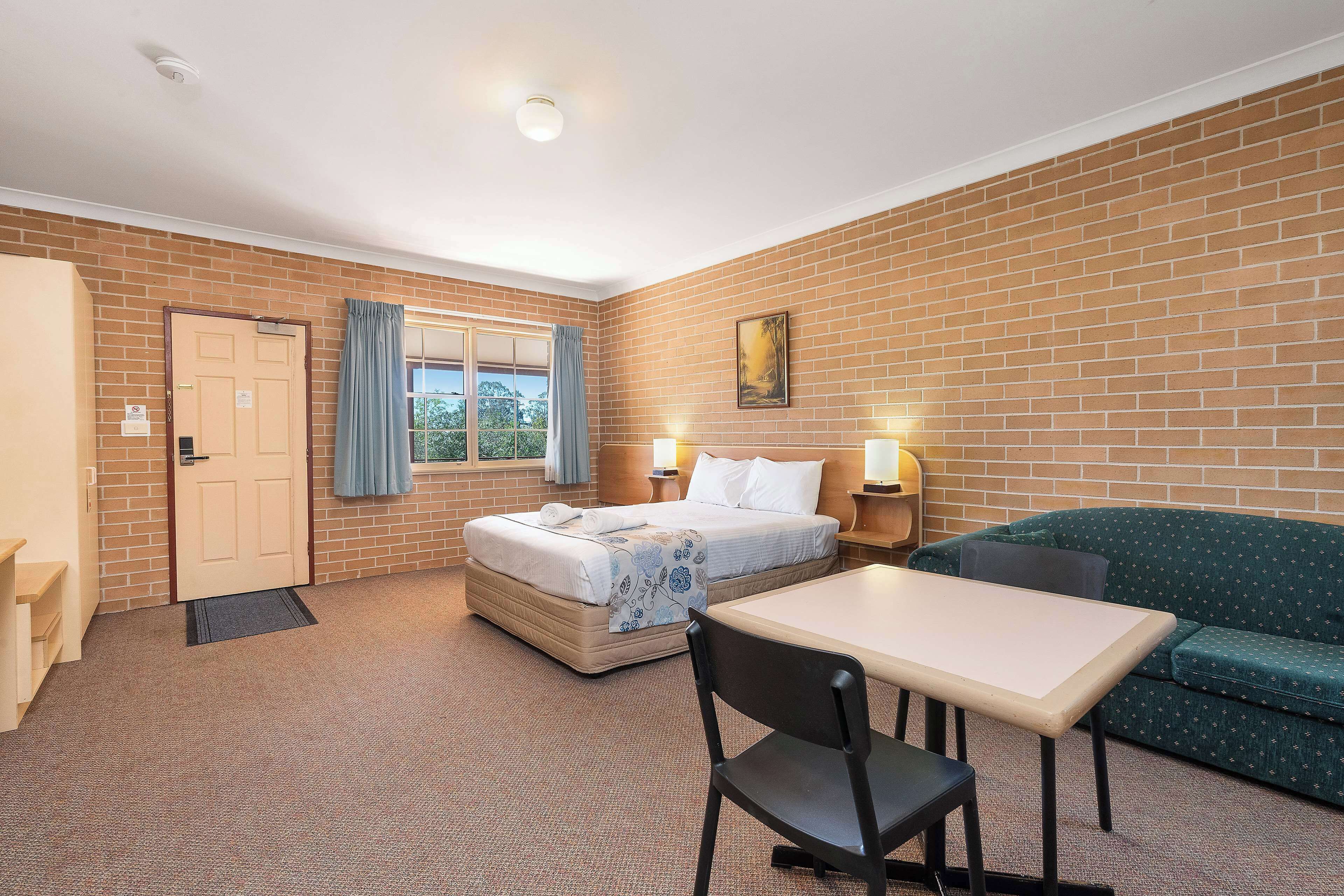 SureStay Hotel by Best Western, New Inn Richmond