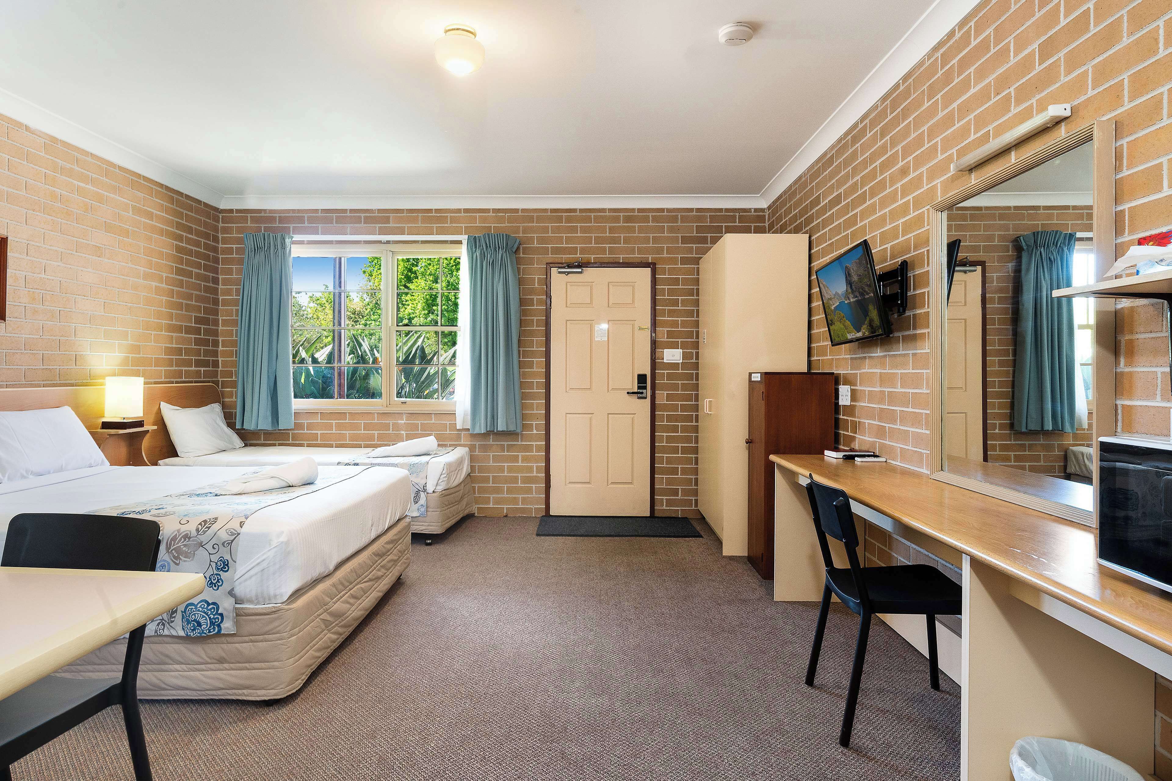 SureStay Hotel by Best Western, New Inn Richmond