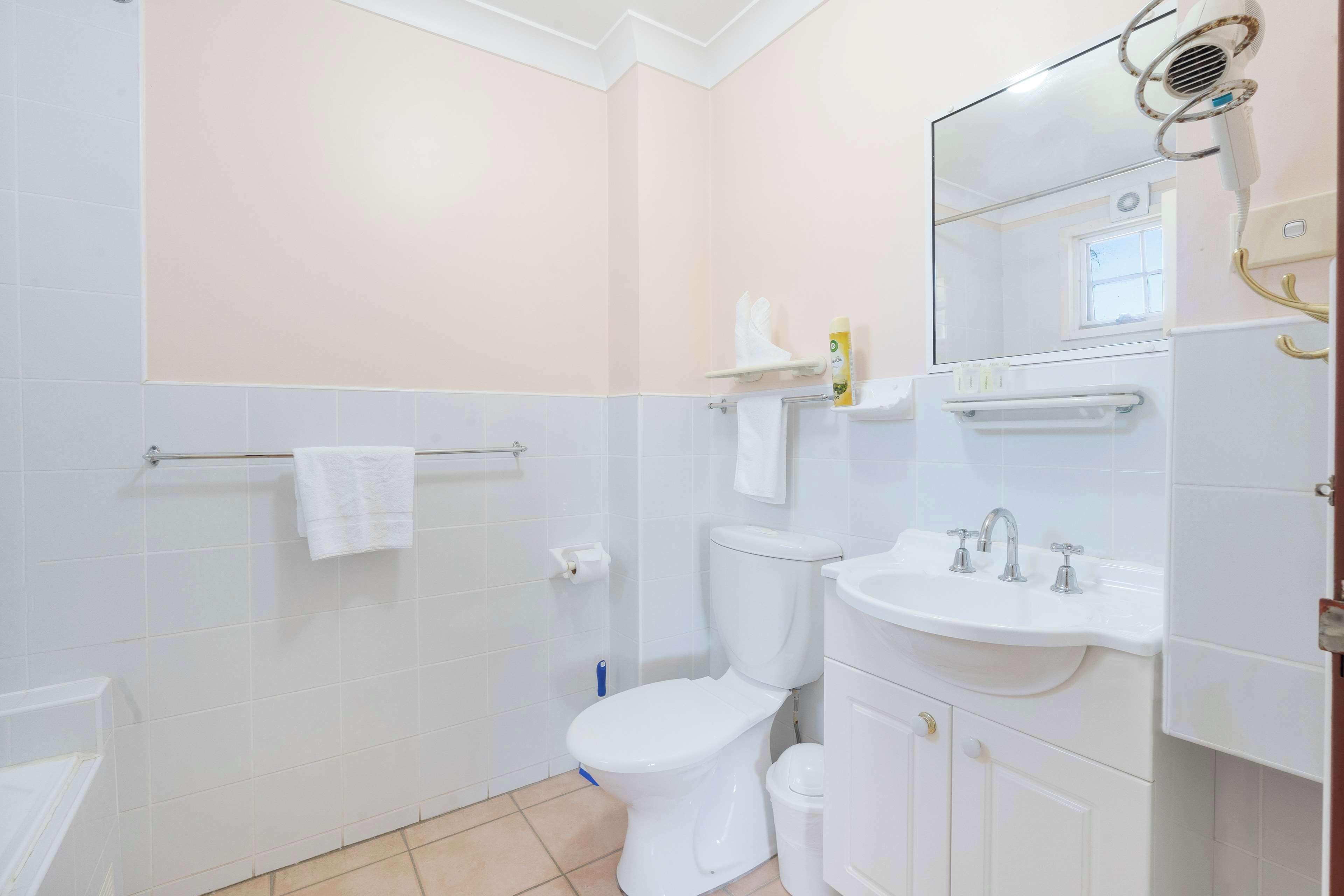 SureStay Hotel by Best Western, New Inn Richmond