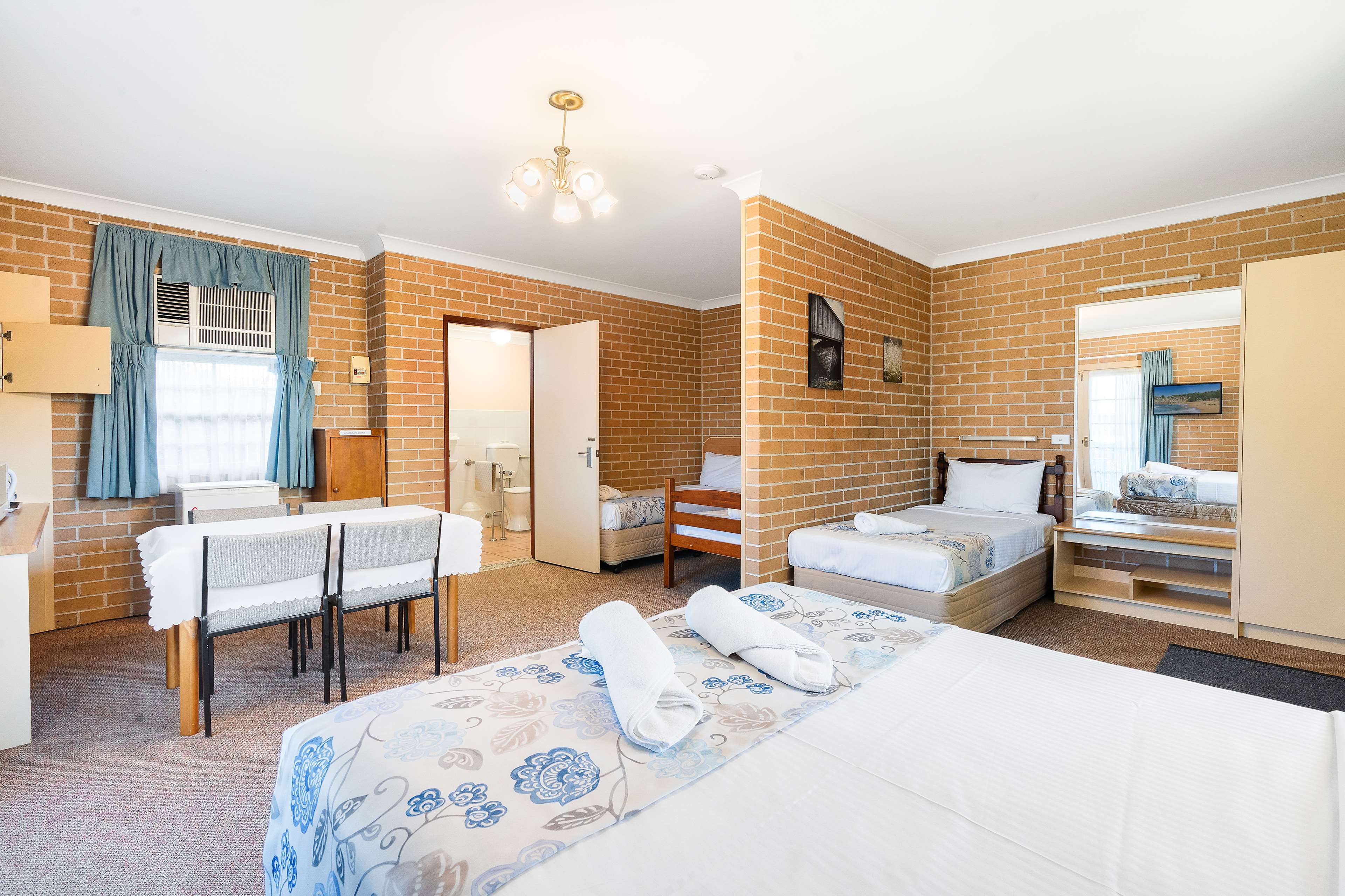 SureStay Hotel by Best Western, New Inn Richmond