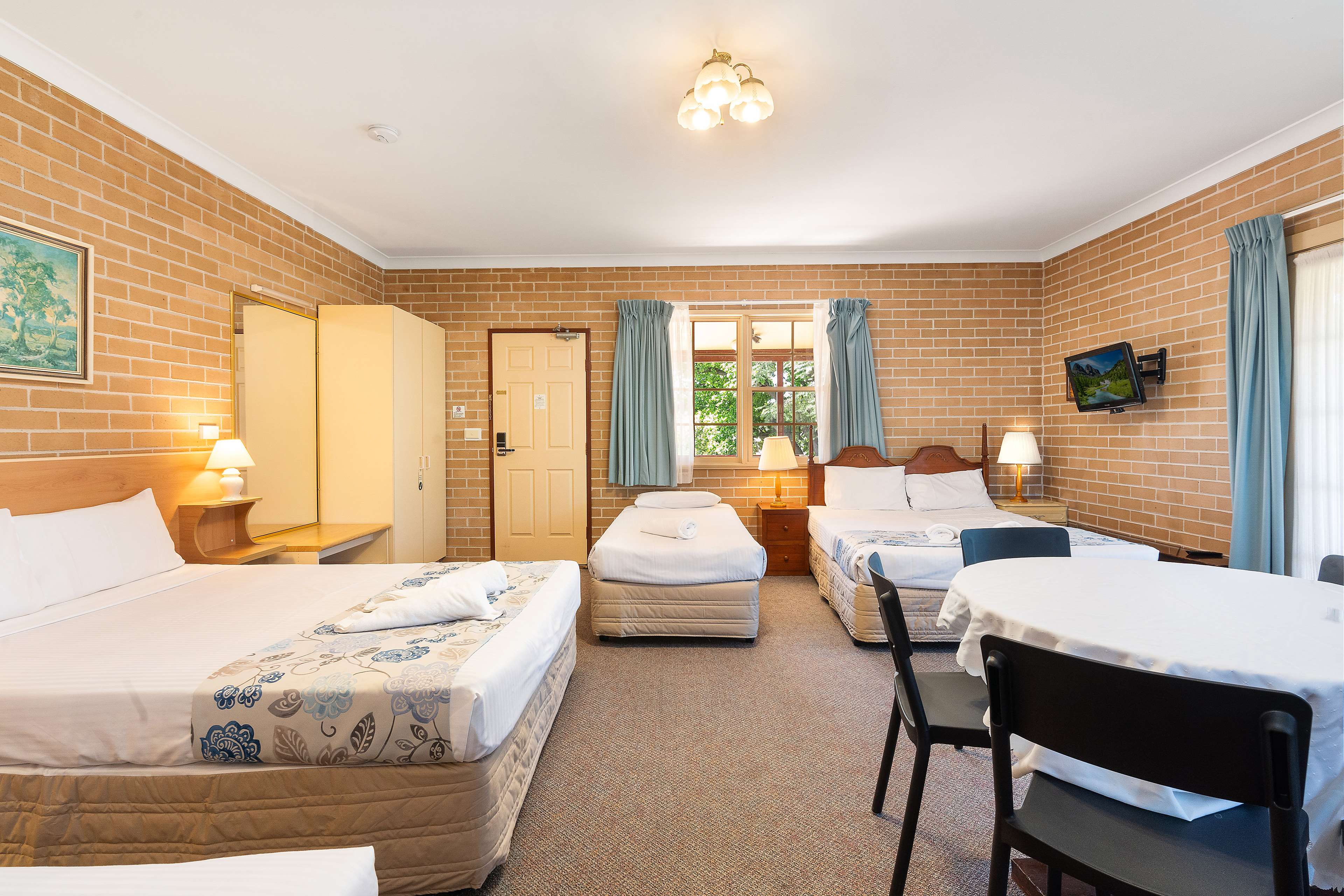 SureStay Hotel by Best Western, New Inn Richmond