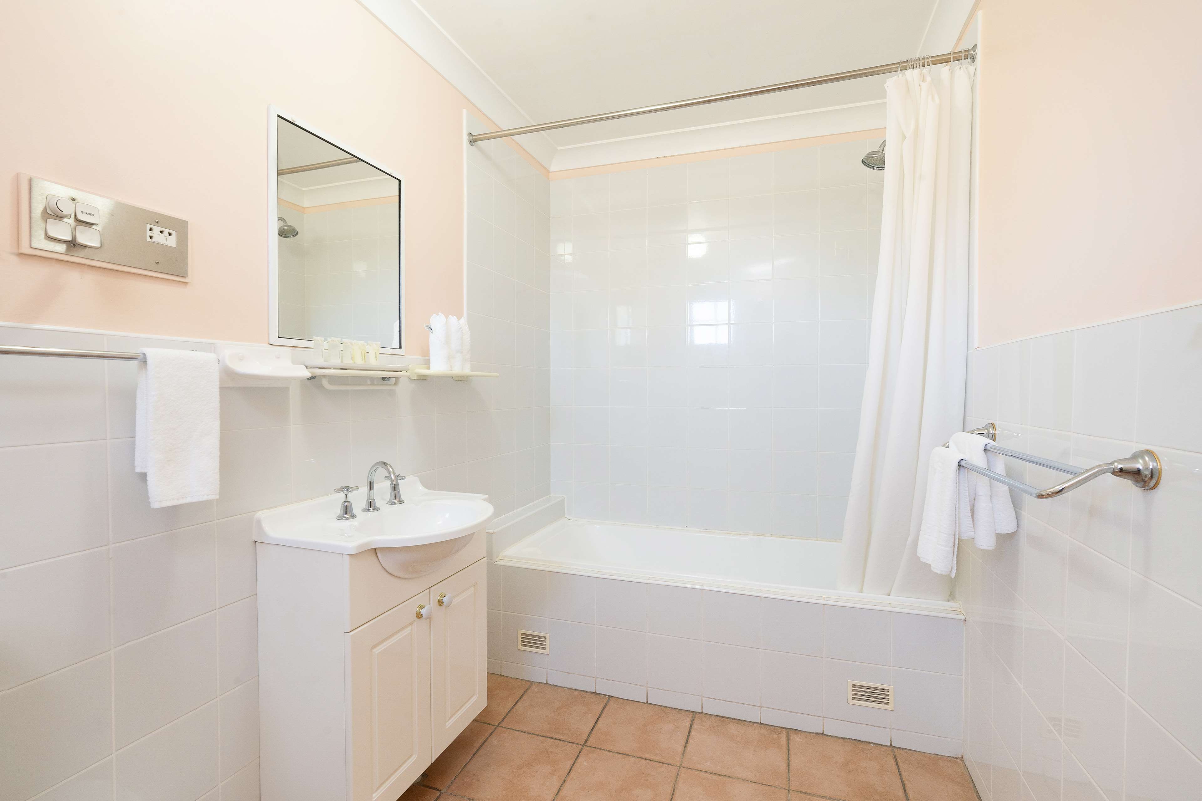 SureStay Hotel by Best Western, New Inn Richmond