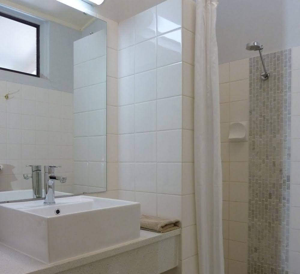 Airlie House Motor Inn