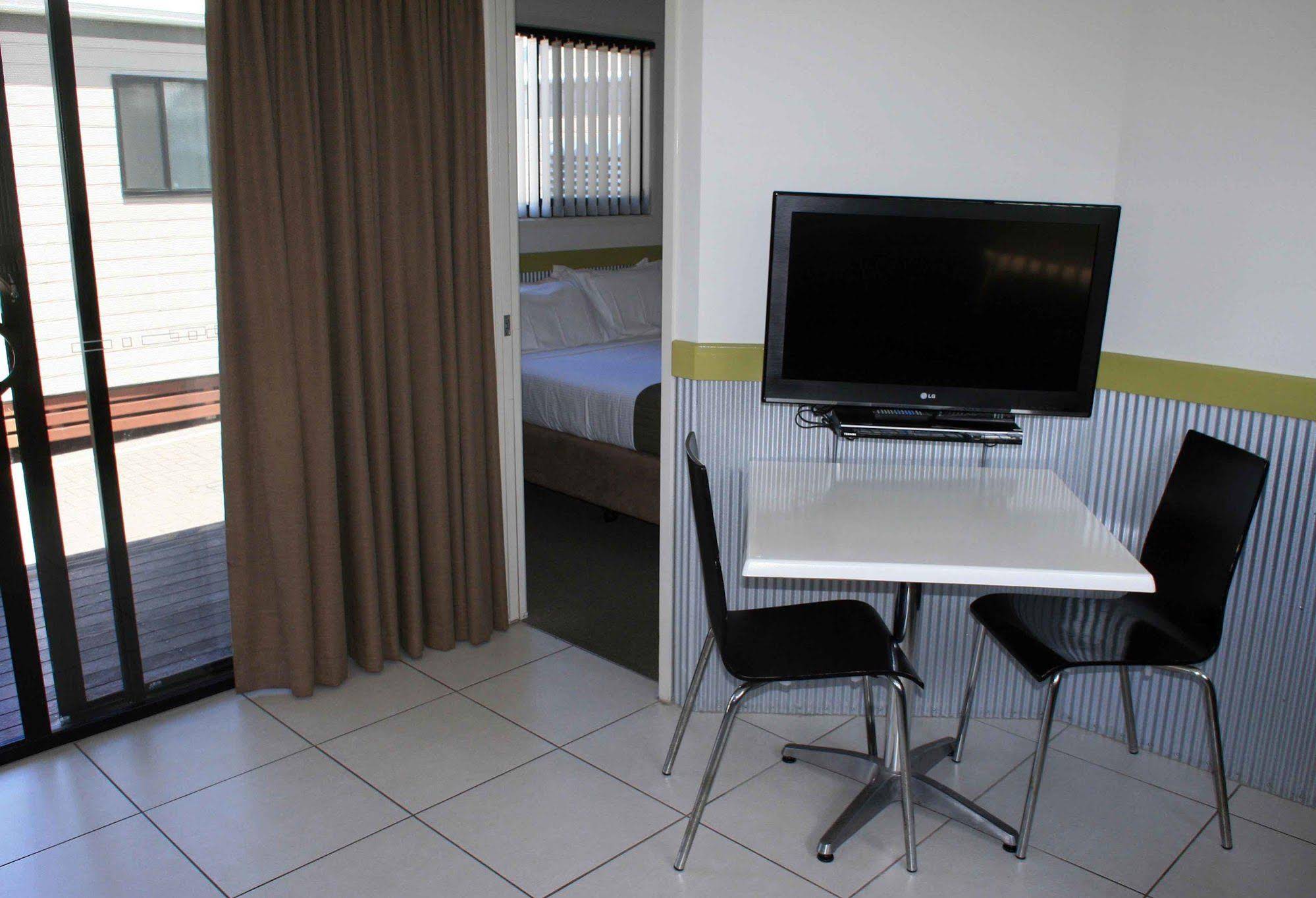 Shoal Bay Holiday Park