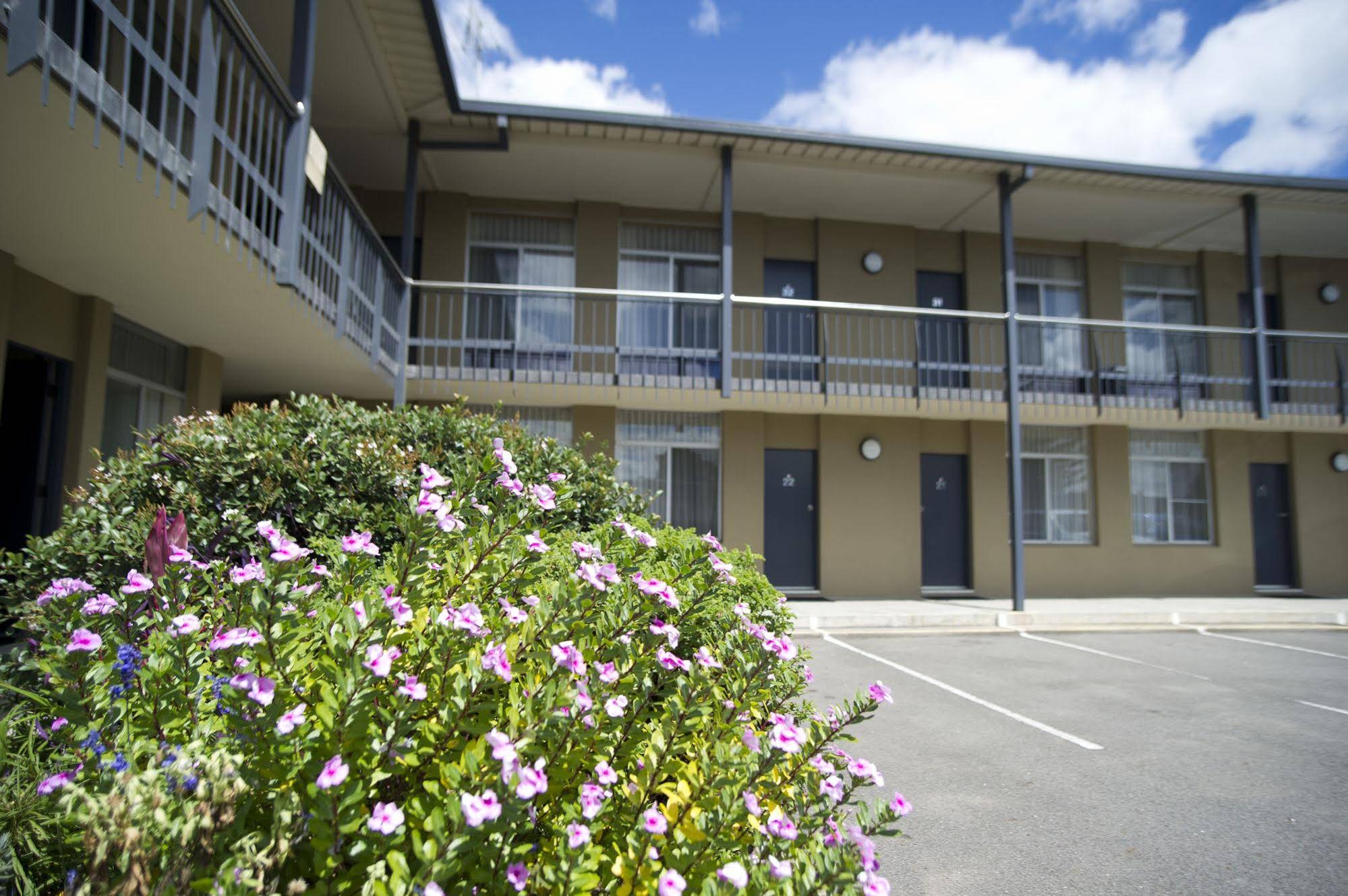 Mid City Motor Inn Singleton