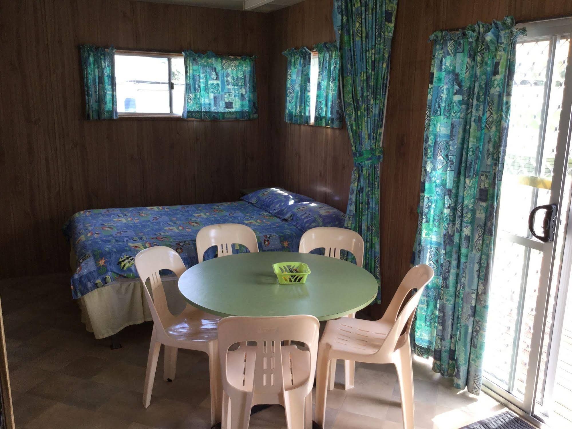 Riviera Caravan Park