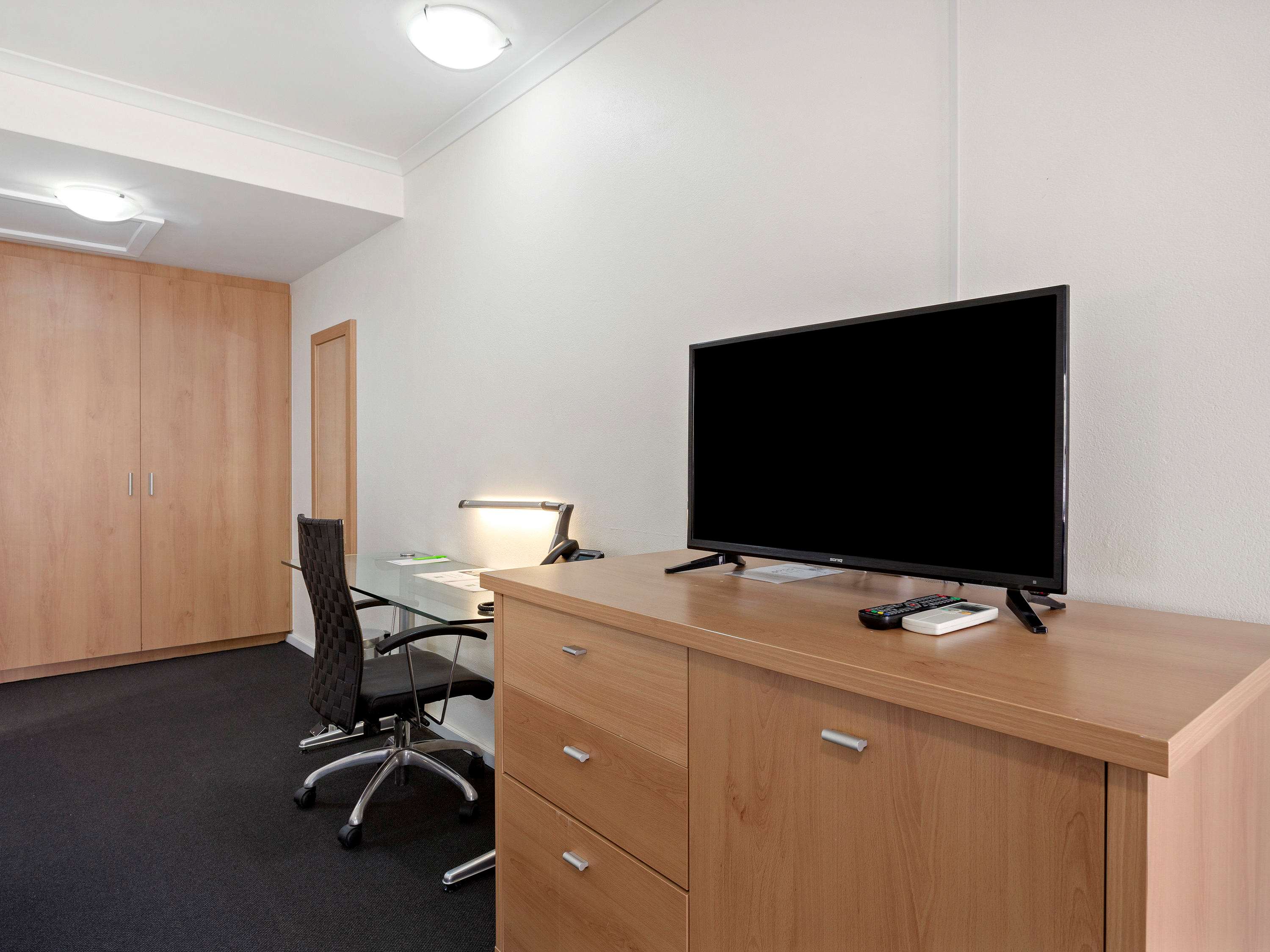 ibis Styles Canberra Eaglehawk Hotel