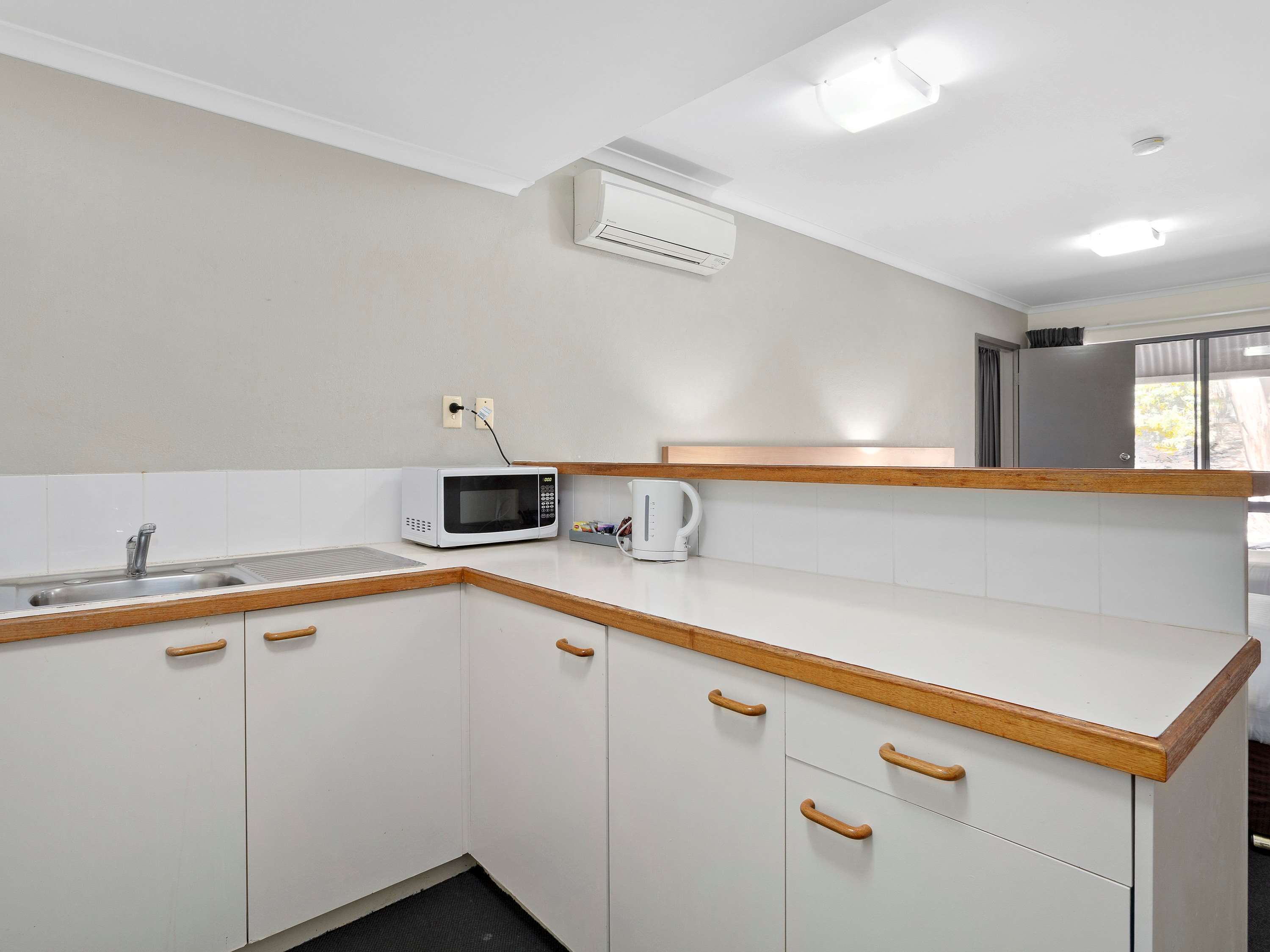 ibis Styles Canberra Eaglehawk Hotel