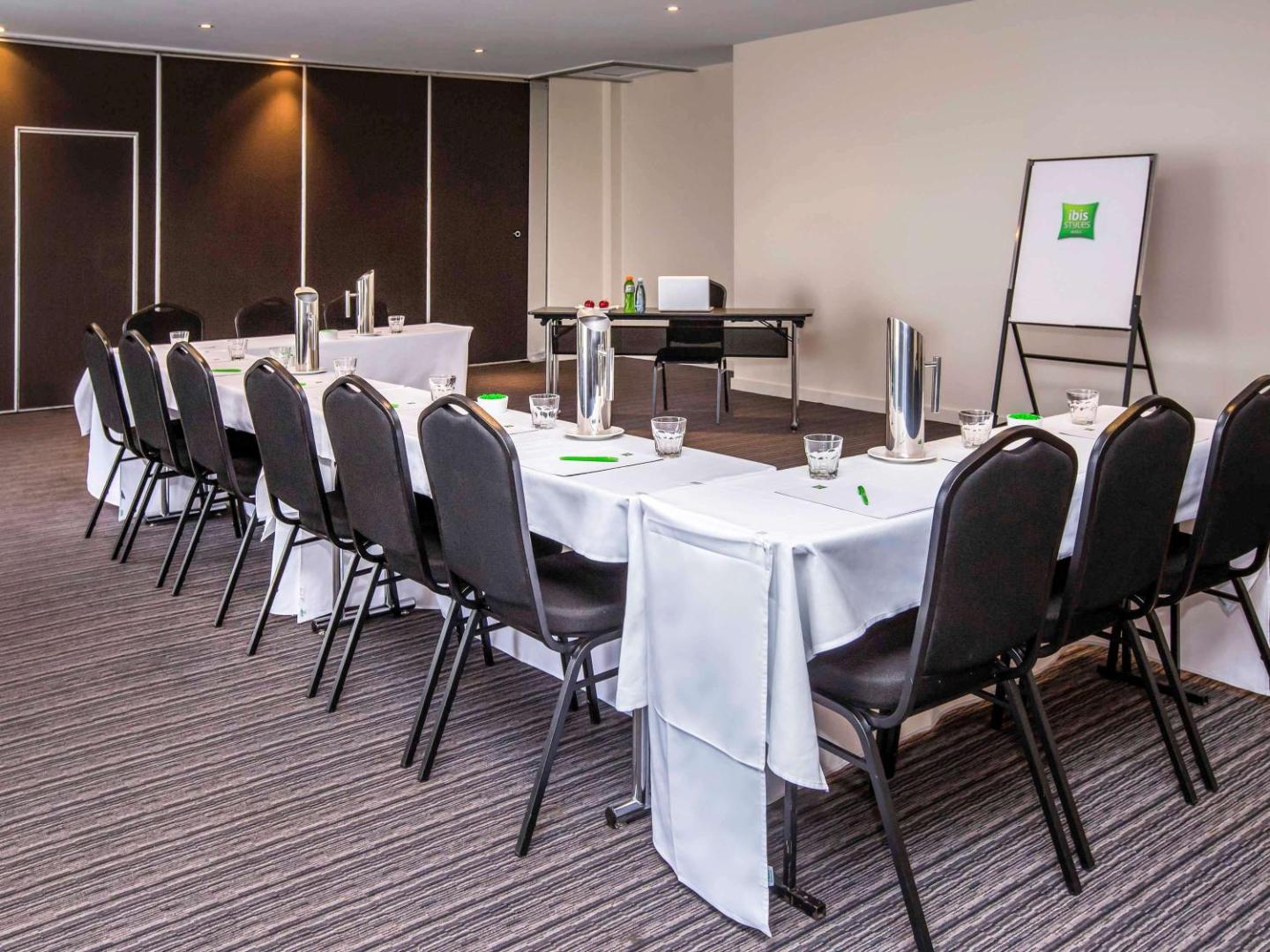 ibis Styles Canberra Eaglehawk Hotel