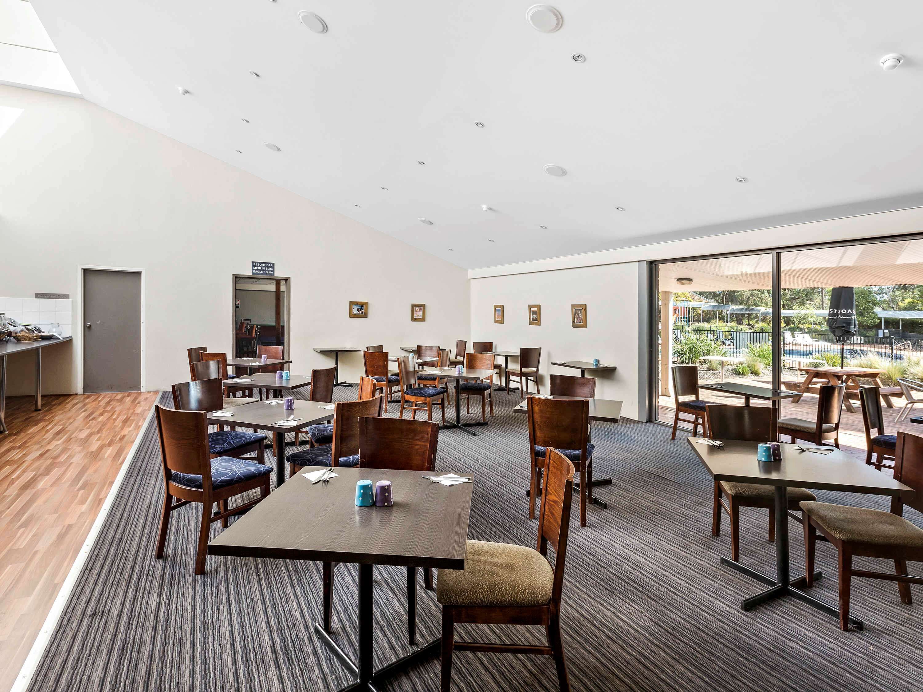 ibis Styles Canberra Eaglehawk Hotel