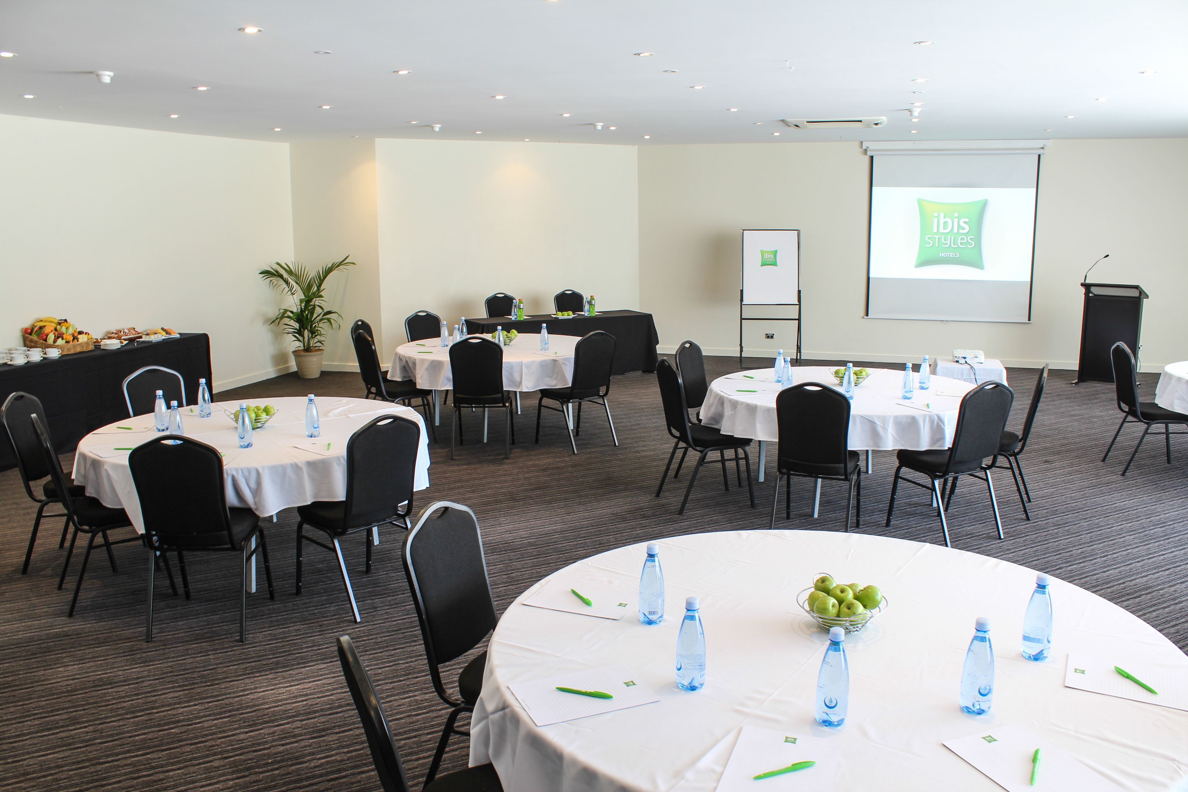 ibis Styles Canberra Eaglehawk Hotel