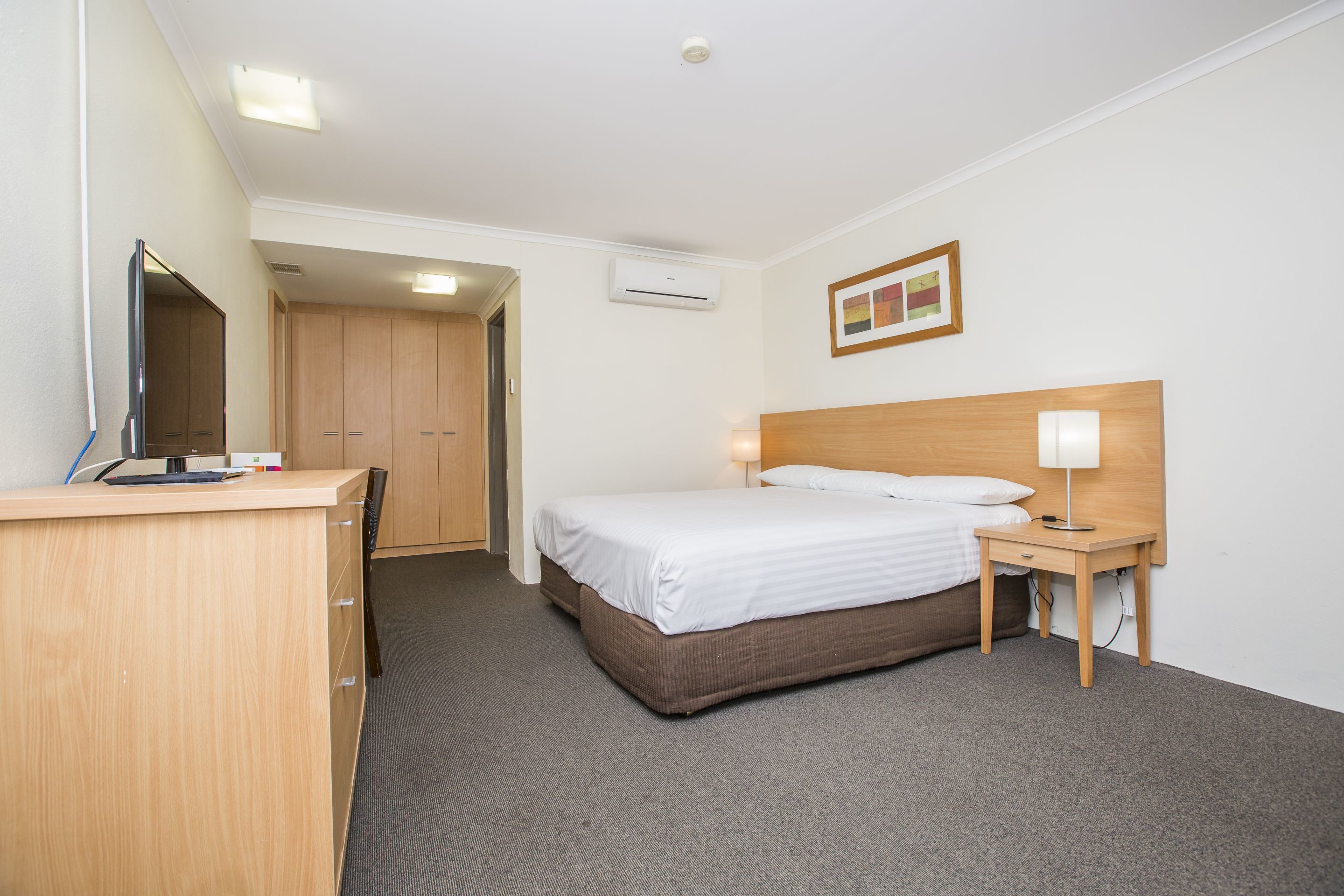 ibis Styles Canberra Eaglehawk Hotel