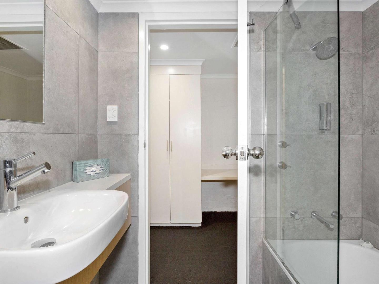 ibis Styles Canberra Eaglehawk Hotel