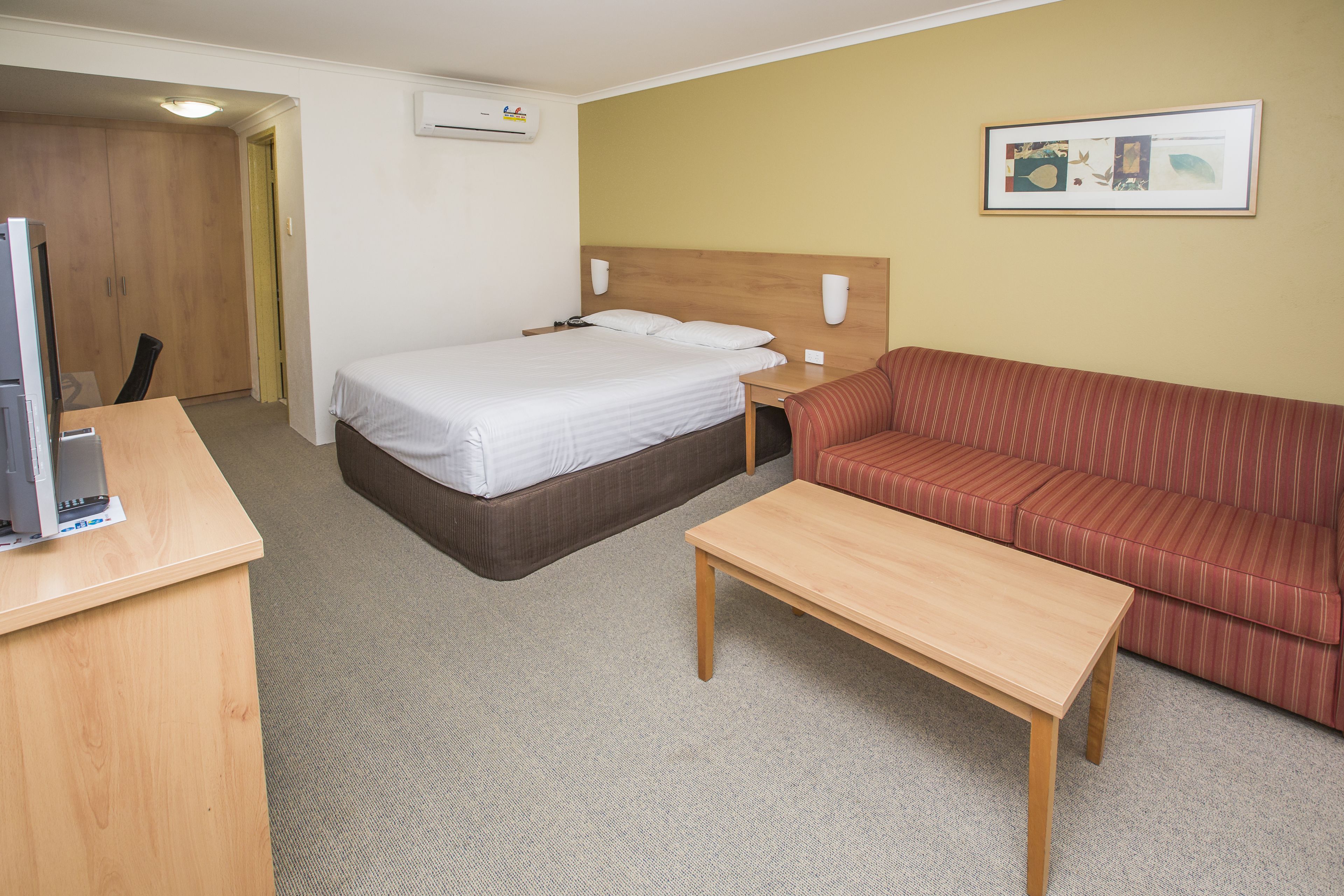 ibis Styles Canberra Eaglehawk Hotel
