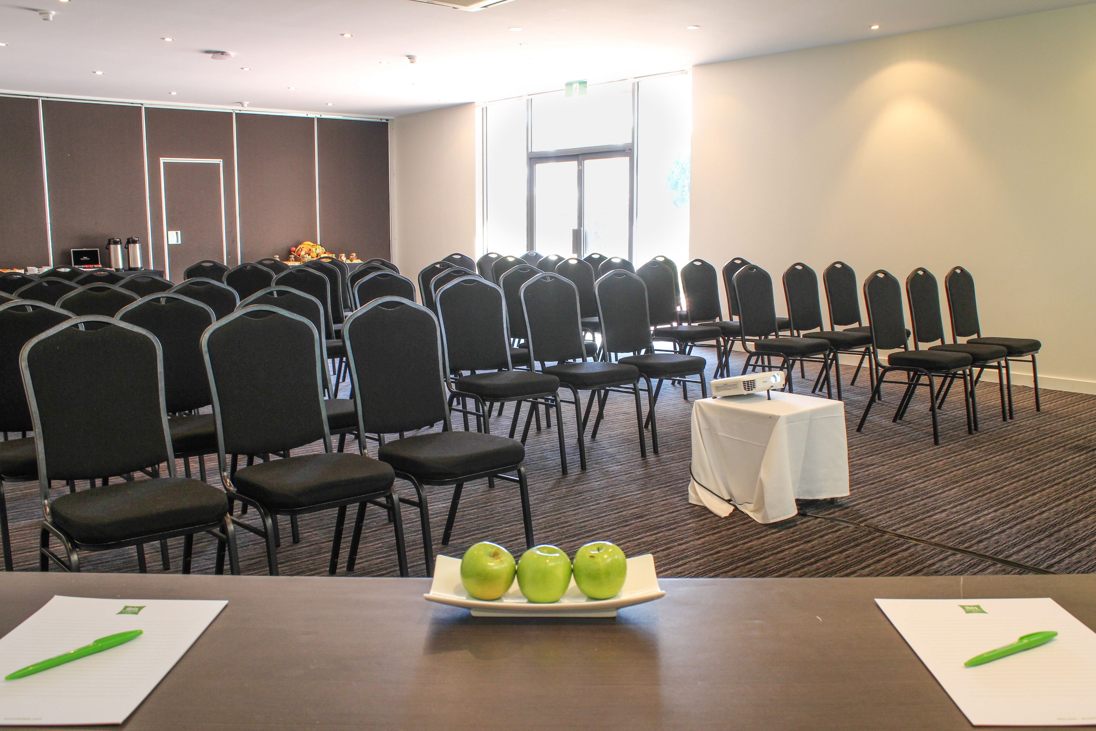 ibis Styles Canberra Eaglehawk Hotel