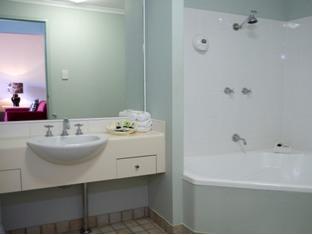 Adara Camperdown Apartments