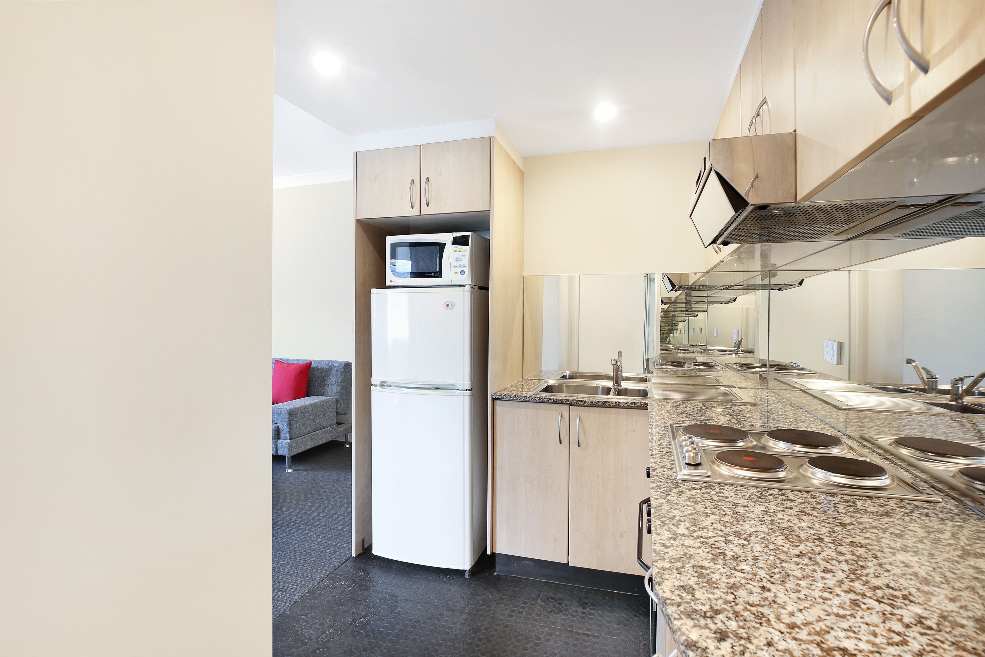 AEA Sydney Airport Serviced Apartments