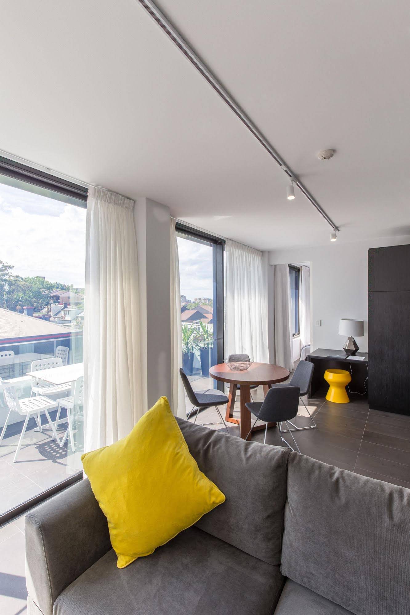 Apartment Hotel East Central