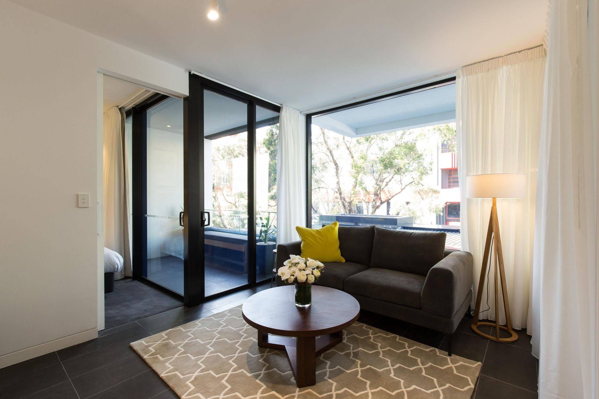 Apartment Hotel East Central
