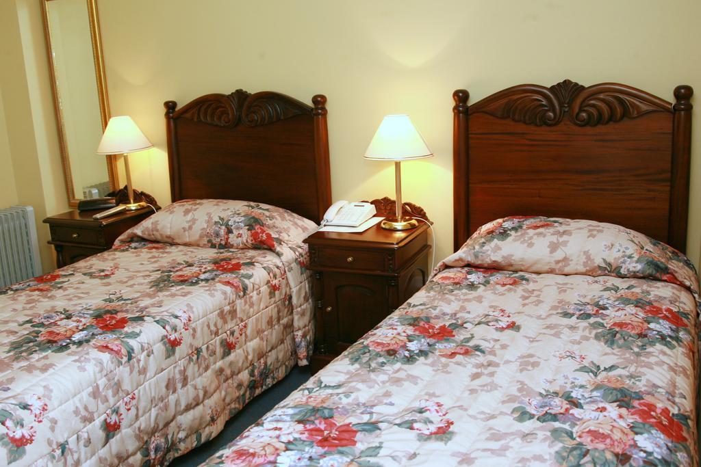 Avonmore On The Park Boutique