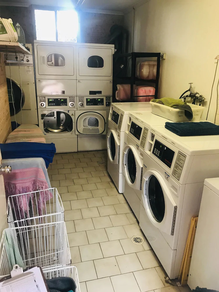Summer House Backpackers Newtown