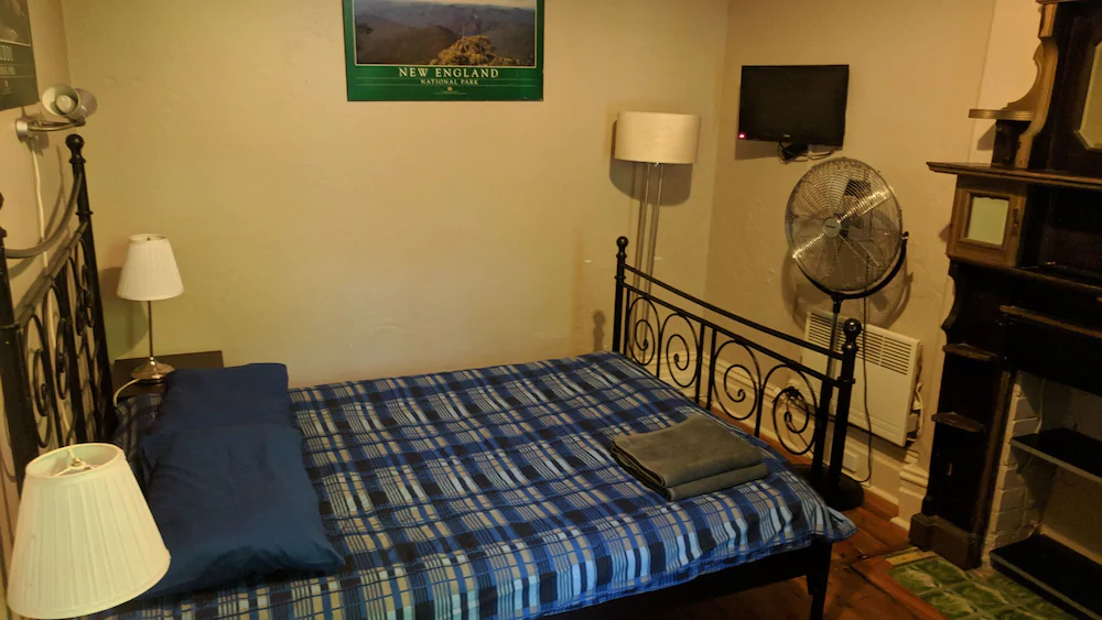 Summer House Backpackers Newtown