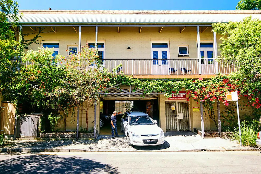 Summer House Backpackers Newtown