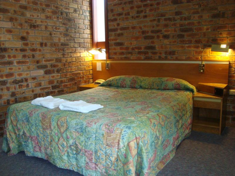 Blakehurst Motor Inn