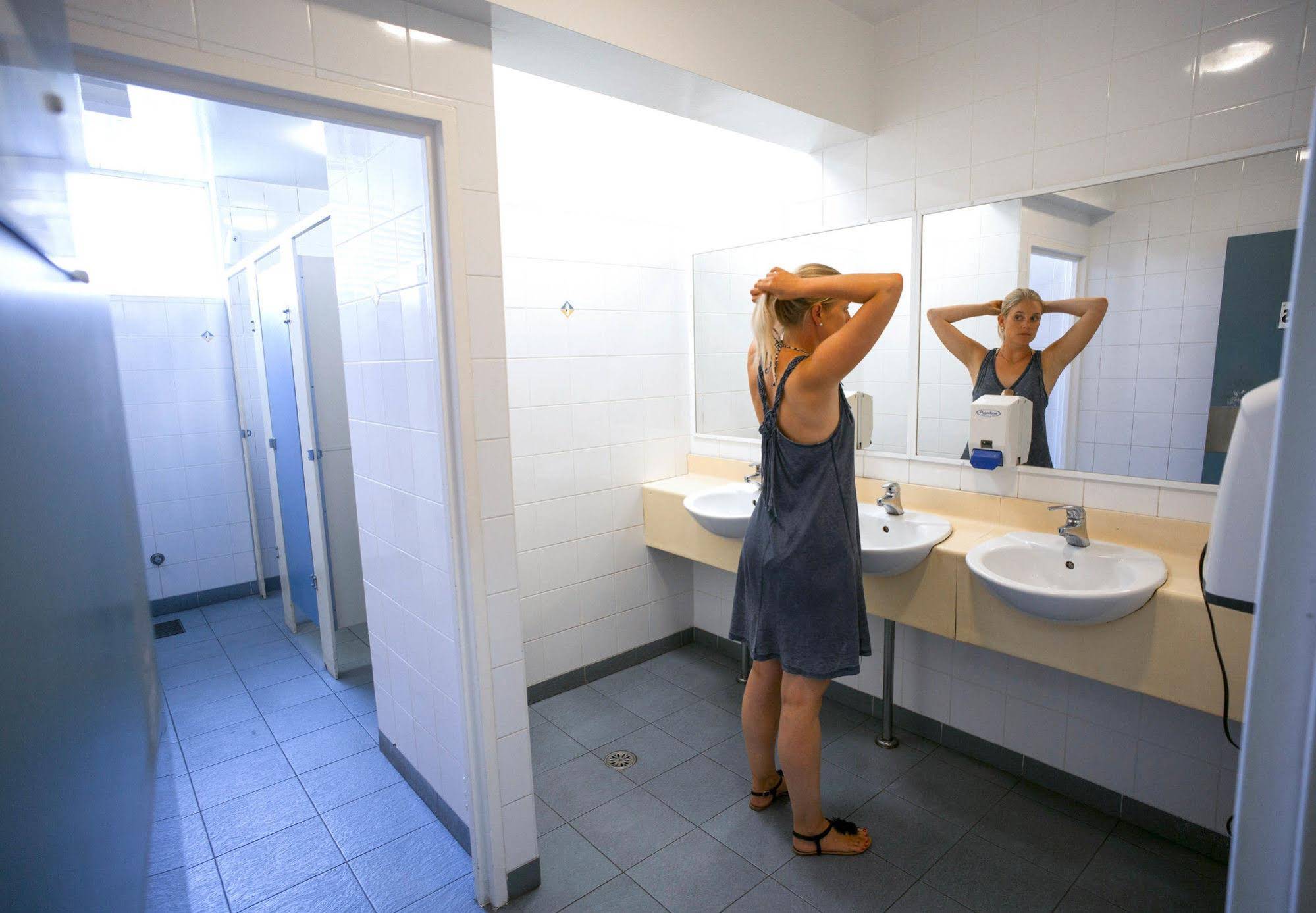 Bondi Beachouse YHA Hostel