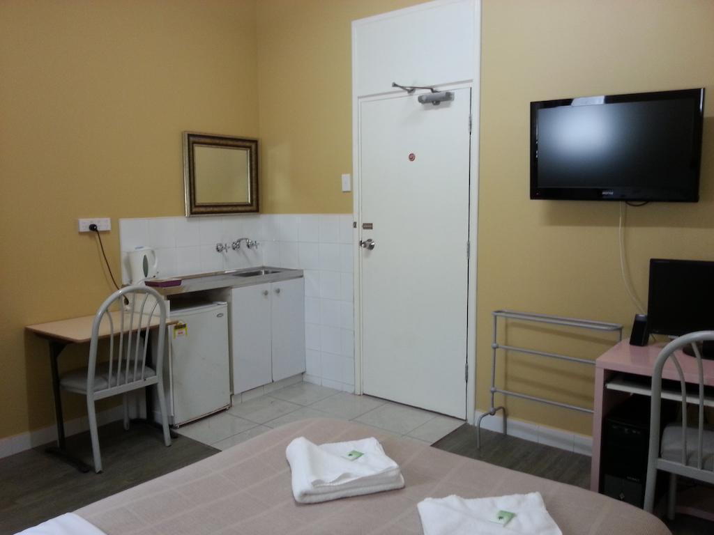 Central Private Hotel