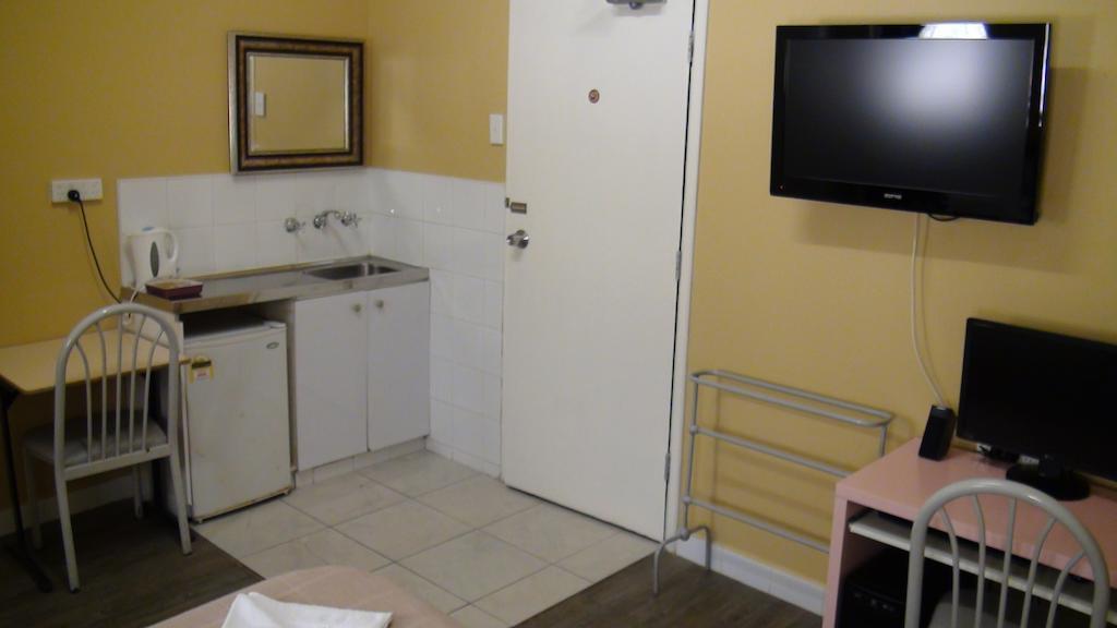 Central Private Hotel