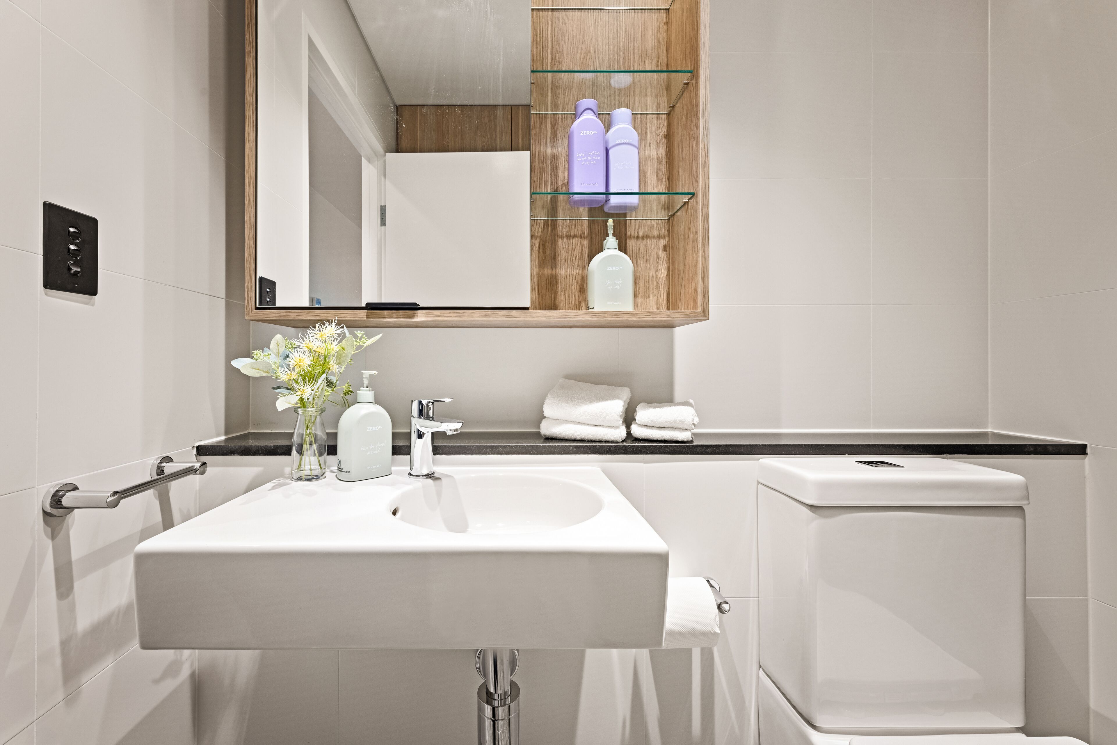 Cinema Suites Apartments by Urban Rest