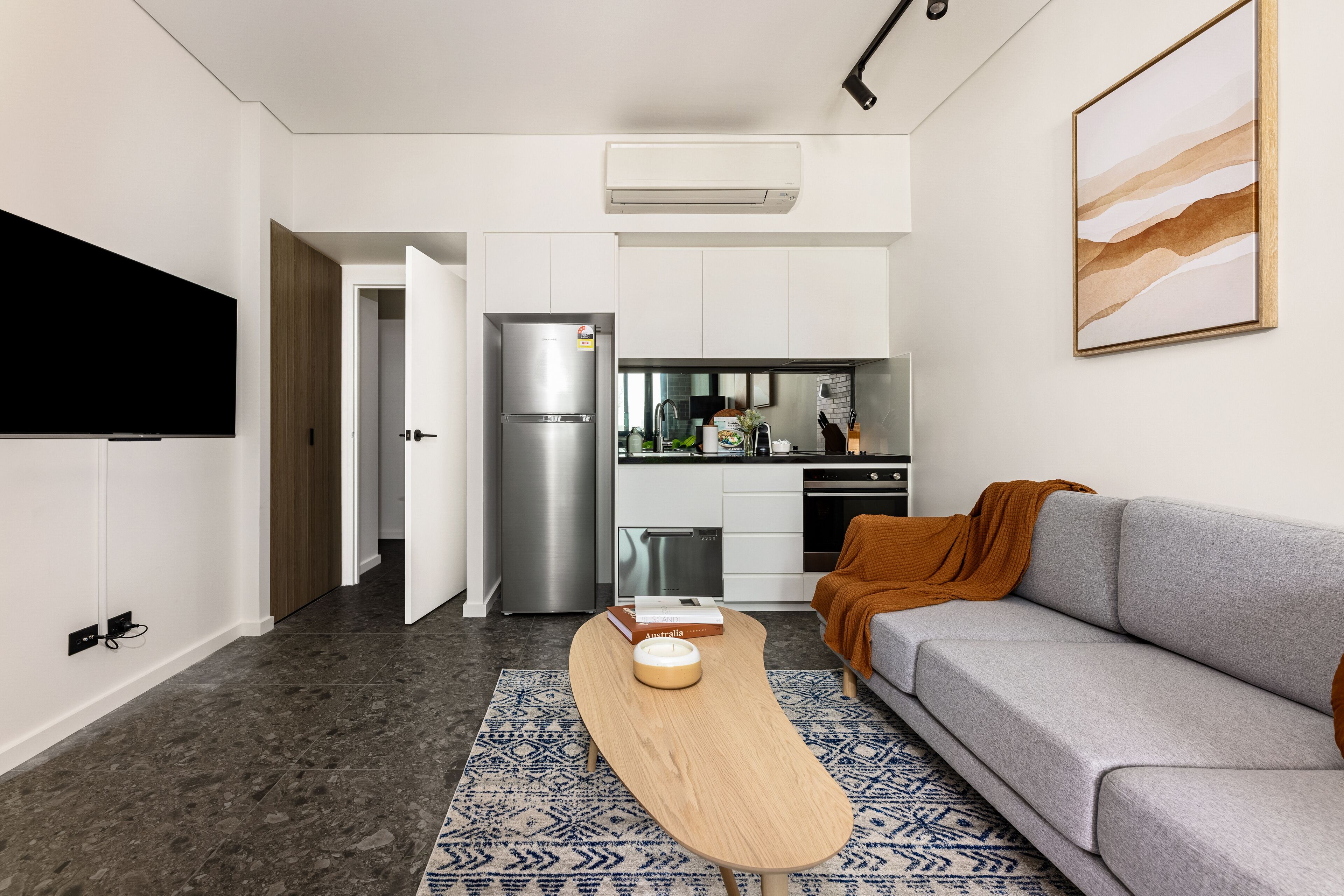 Cinema Suites Apartments by Urban Rest