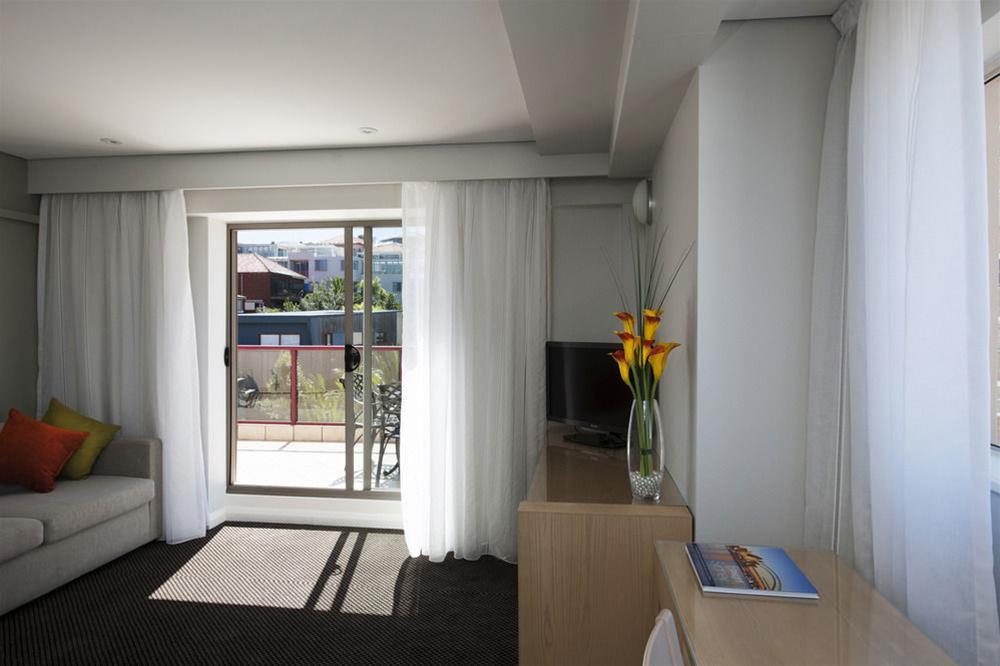 Coogee Sands Hotel & Apartments